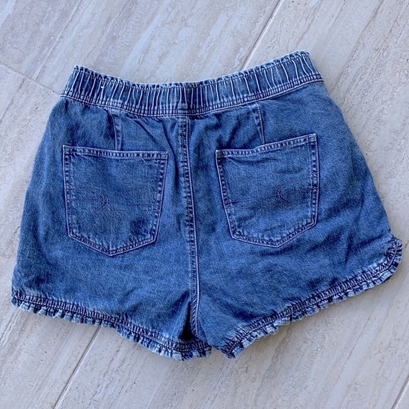 American Eagle Stretchy Mom Short - Picture 4 of 7